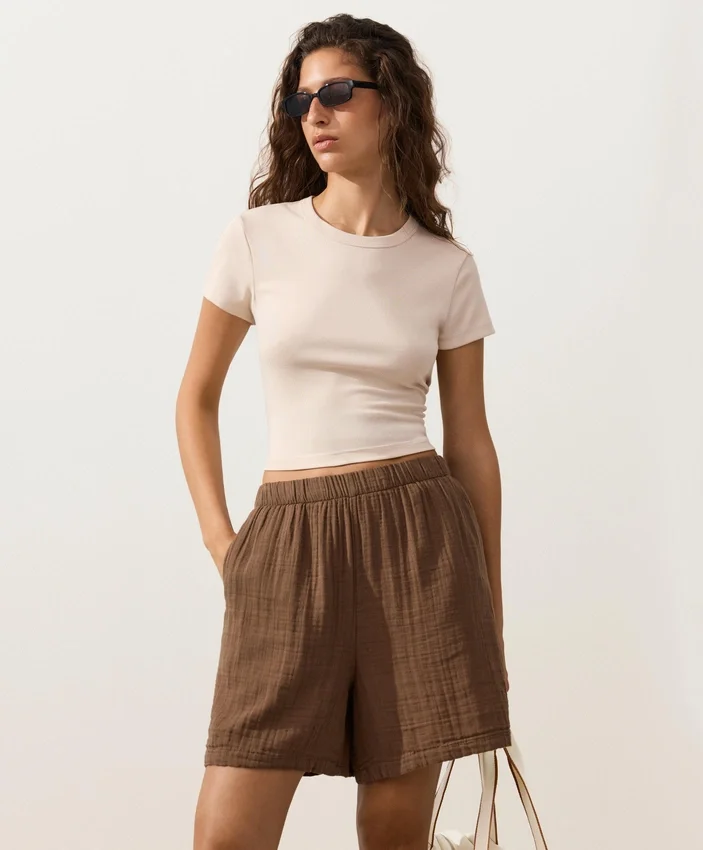 100% Cotton Bermuda Shorts 100% Cotton Bermuda Shorts