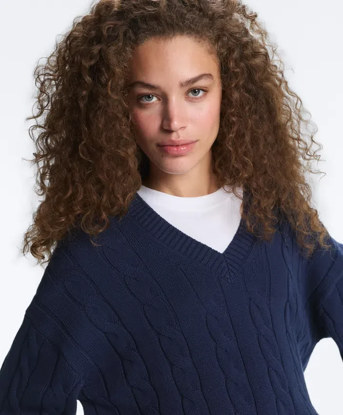 100% Cotton Cable Knit V-Neck Jumper 100% Cotton Cable Knit V-Neck Jumper