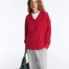 100% Cotton Cable Knit V-Neck Jumper 100% Cotton Cable Knit V-Neck Jumper