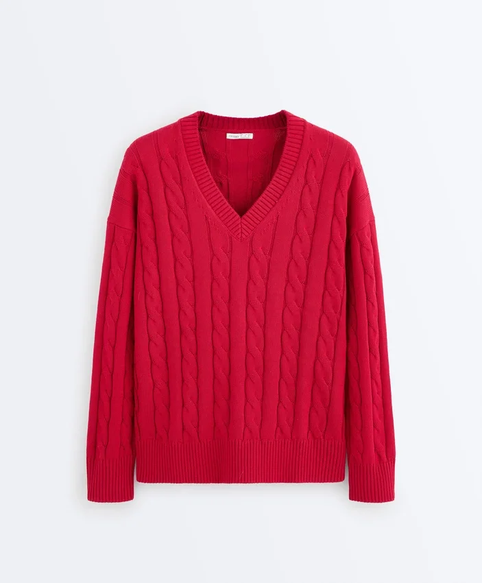 100% Cotton Cable Knit V-Neck Jumper 100% Cotton Cable Knit V-Neck Jumper