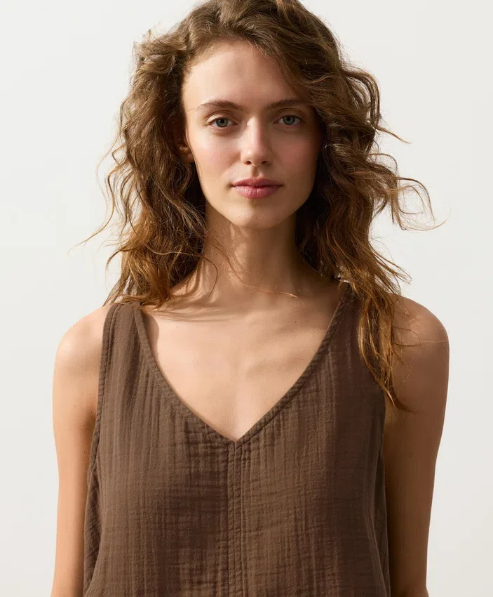 100% Cotton V-Neck Strappy Top 100% Cotton V-Neck Strappy Top
