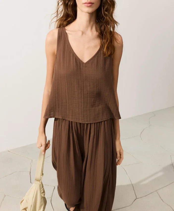 100% Cotton V-Neck Strappy Top 100% Cotton V-Neck Strappy Top