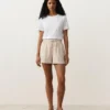 100% Linen Mid-Rise Shorts 100% Linen Mid-Rise Shorts