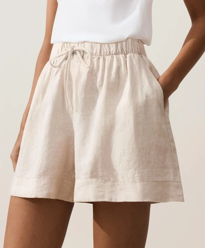 100% Linen Mid-Rise Shorts 100% Linen Mid-Rise Shorts