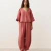 100% Linen Short-Sleeve Shirt 100% Linen Short-Sleeve Shirt
