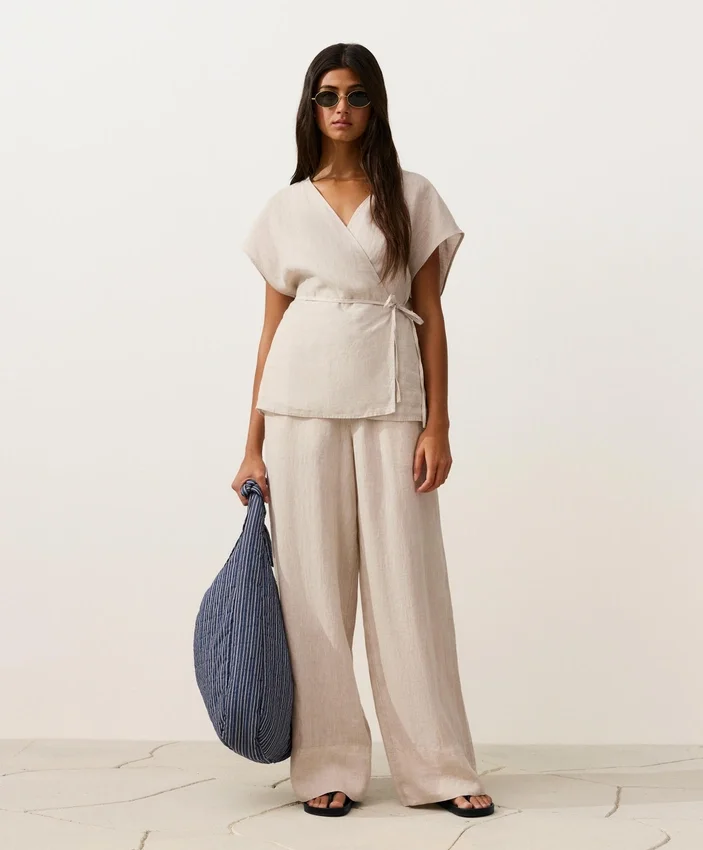 100% Linen Straight-Leg Trousers 100% Linen Straight-Leg Trousers