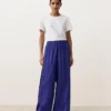 100% Linen Wide-Leg Trousers with Side Pleat 100% Linen Wide-Leg Trousers with Side Pleat