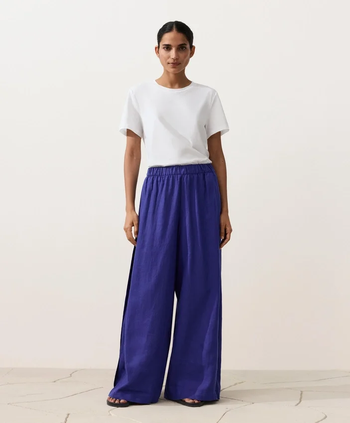 100% Linen Wide-Leg Trousers with Side Pleat 100% Linen Wide-Leg Trousers with Side Pleat