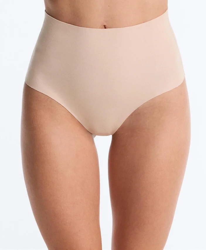 2 Invisible Cotton Blend Mid-Rise Classic Briefs 2 Invisible Cotton Blend Mid-Rise Classic Briefs