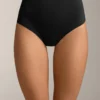 2 Invisible Polyamide Blend Medium-Support High-Rise Thongs 2 Invisible Polyamide Blend Medium-Support High-Rise Thongs