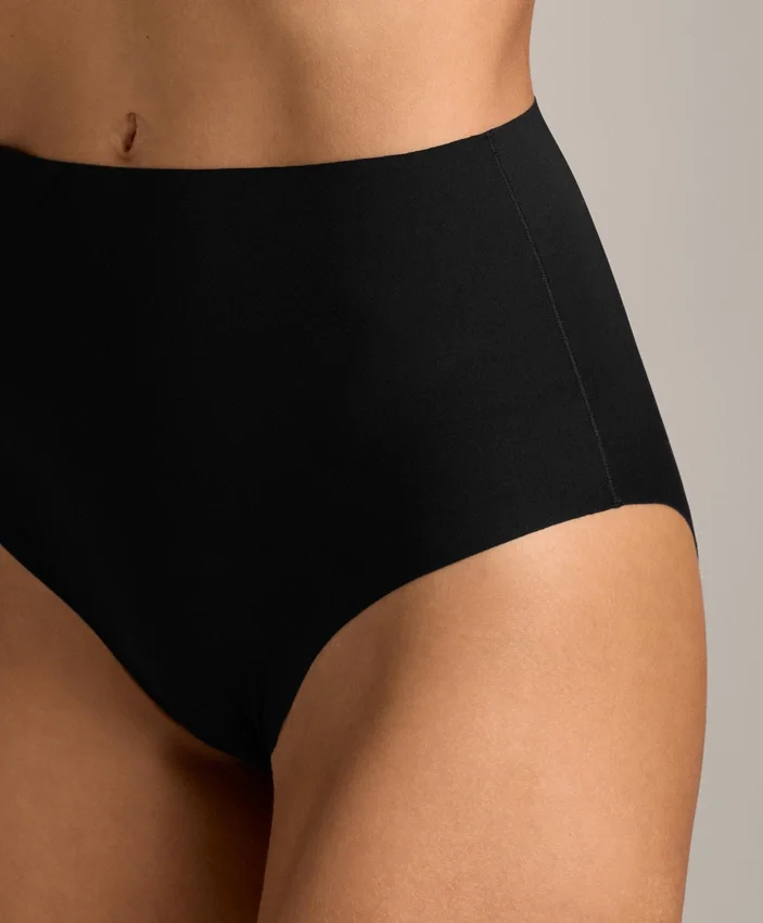 2 Invisible Polyamide Blend Mid-Rise Classic Briefs 2 Invisible Polyamide Blend Mid-Rise Classic Briefs