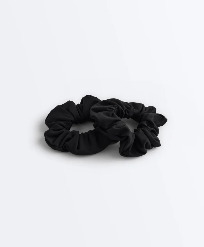 2 Large Hair Scrunchies 2 Large Hair Scrunchies
