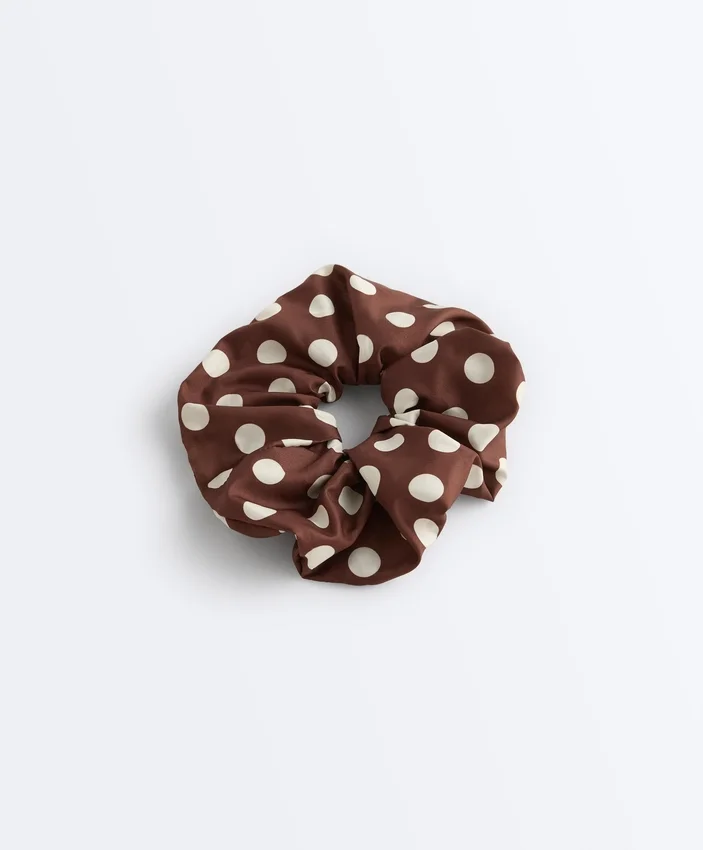 2 Large Hair Scrunchies 2 Large Hair Scrunchies