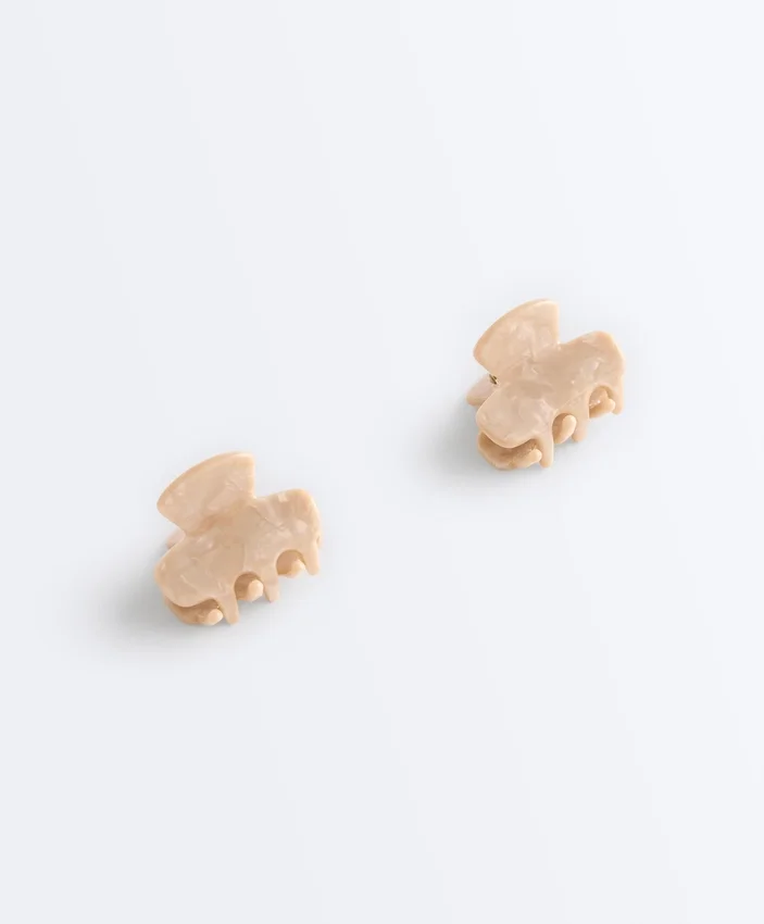 2 Mini Hair Clips 2 Mini Hair Clips