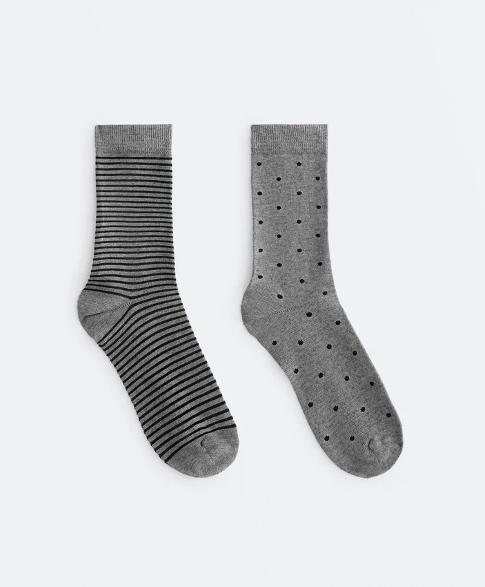 2 Pairs of Classic 55% Modal 10% Cashmere Socks 2 Pairs of Classic 55% Modal 10% Cashmere Socks