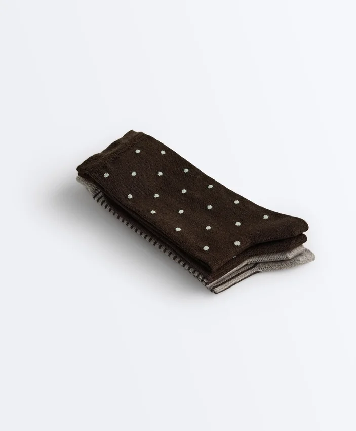 2 Pairs of Classic 55% Modal 10% Cashmere Socks 2 Pairs of Classic 55% Modal 10% Cashmere Socks