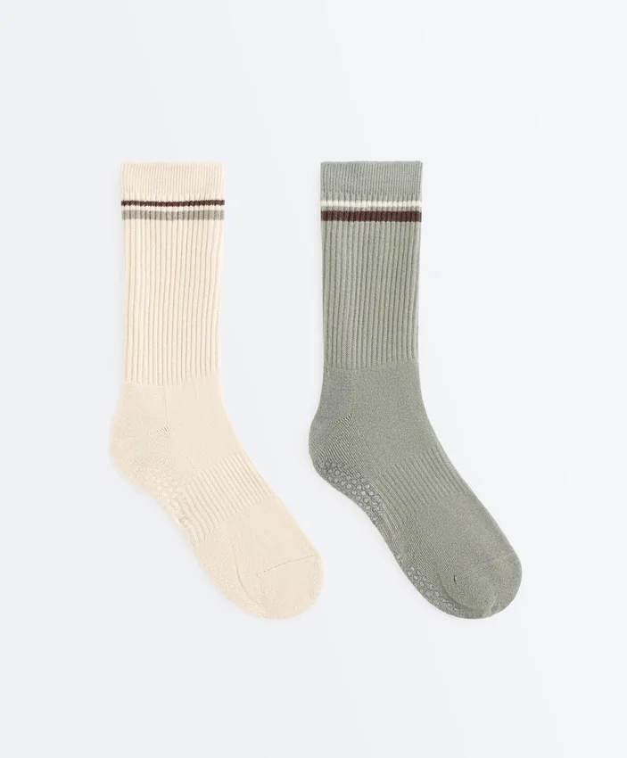 2 Pairs of Classic Cotton Blend Yoga and Pilates Socks 2 Pairs of Classic Cotton Blend Yoga and Pilates Socks