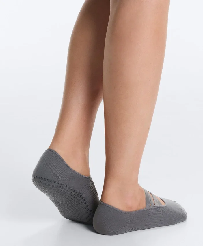 2 Pairs of Invisible Polyamide Blend Yoga and Pilates Socks with Double Straps 2 Pairs of Invisible Polyamide Blend Yoga and Pilates Socks with Double Straps