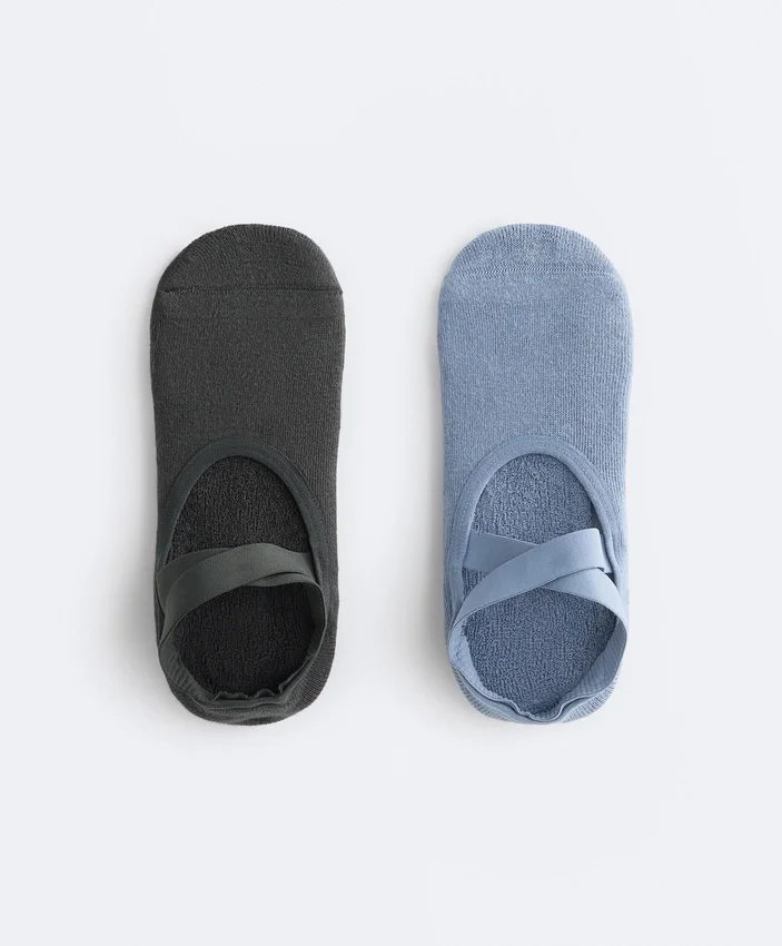 2 Pairs of Padded Cotton Blend Yoga and Pilates Socks with Crossover Straps 2 Pairs of Padded Cotton Blend Yoga and Pilates Socks with Crossover Straps