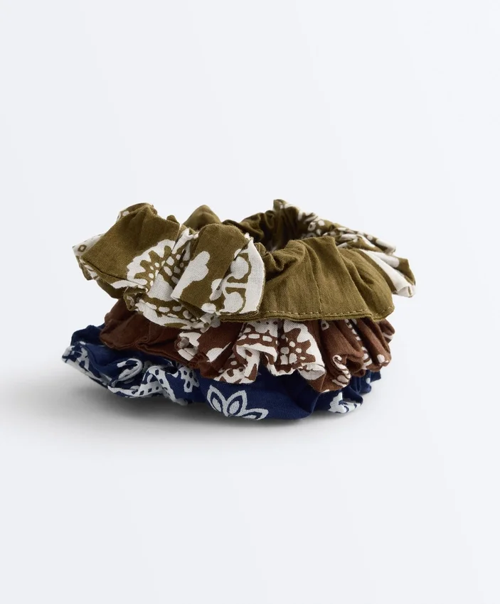 3 Large Printed 100% Cotton Hair Scrunchies 3 Large Printed 100% Cotton Hair Scrunchies