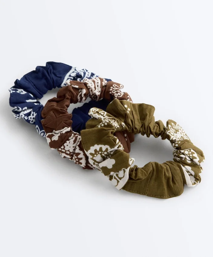 3 Large Printed 100% Cotton Hair Scrunchies 3 Large Printed 100% Cotton Hair Scrunchies