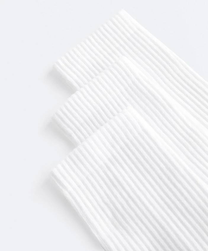 3 Pairs of Classic Cotton Blend Sports Socks 3 Pairs of Classic Cotton Blend Sports Socks