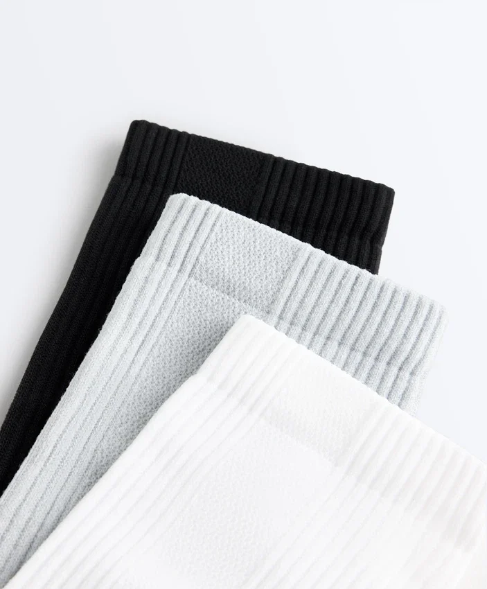 3 Pairs of Classic Polyamide Blend Sports Socks 3 Pairs of Classic Polyamide Blend Sports Socks