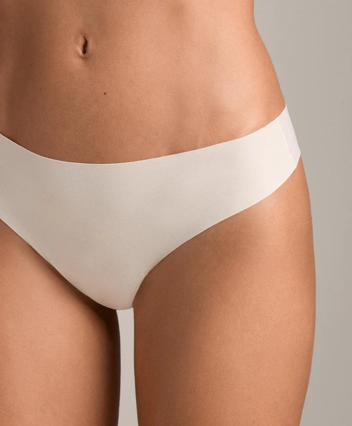 5 Laser-Cut Polyamide Blend Thongs 5 Laser-Cut Polyamide Blend Thongs