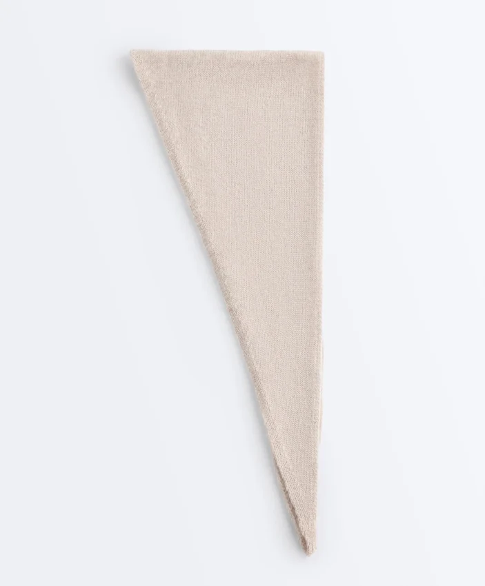 90% Wool 10% Cashmere Knit Bandana 90% Wool 10% Cashmere Knit Bandana
