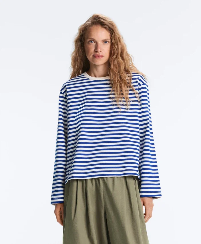 Boxy Long-Sleeved Stripe 100% Cotton T-Shirt Boxy Long-Sleeved Stripe 100% Cotton T-Shirt