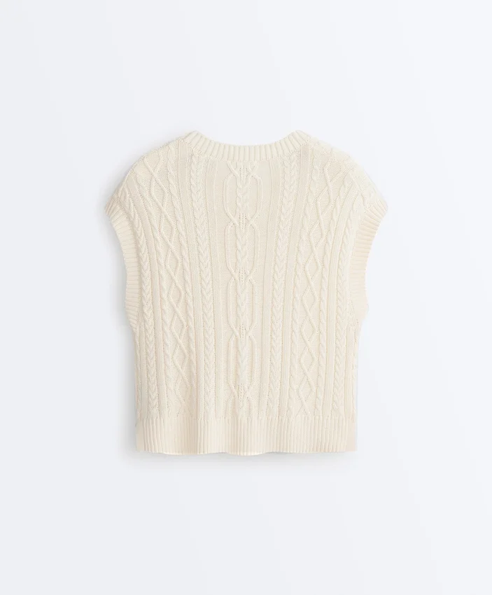 Cable Knit Round Neck Vest Cable Knit Round Neck Vest