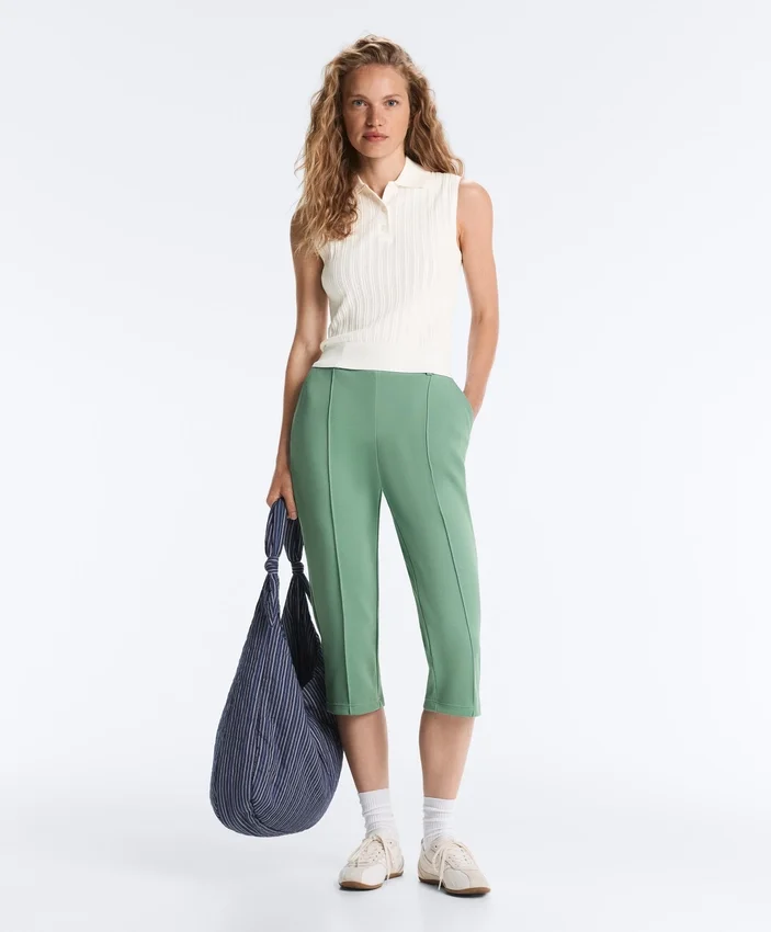 Capri Piqué Trousers with Cotton Belt Loops Capri Piqué Trousers with Cotton Belt Loops