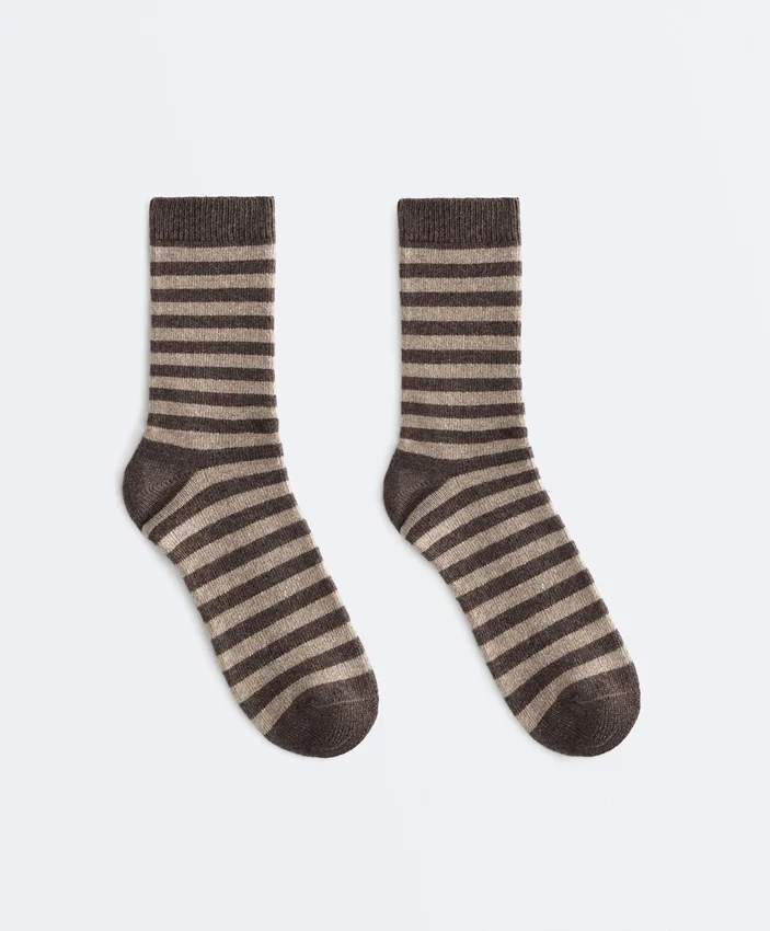 Classic Socks in 19% Cashmere 12% Wool Classic Socks in 19% Cashmere 12% Wool