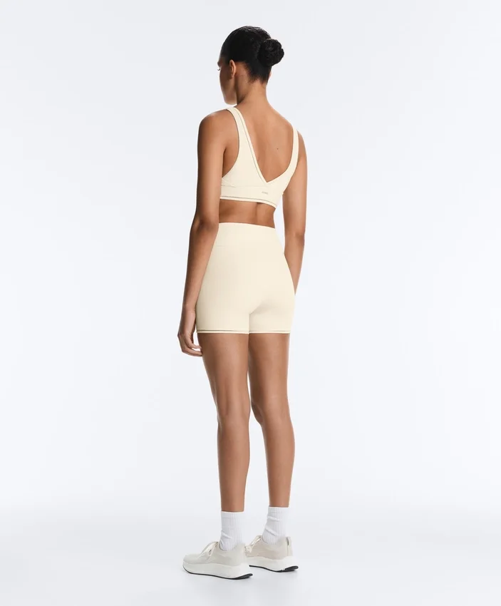 Medium-Support Comfortlux Sports Bra with Hemstitch Medium-Support Comfortlux Sports Bra with Hemstitch