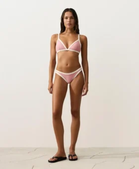 Contrast Trim U-Cut Medium-Coverage Bikini Briefs Contrast Trim U-Cut Medium-Coverage Bikini Briefs
