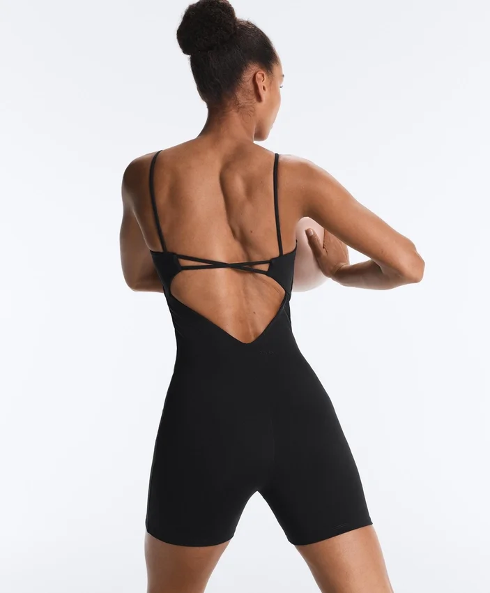 Evermove Open-Back Short Jumpsuit Evermove Open-Back Short Jumpsuit