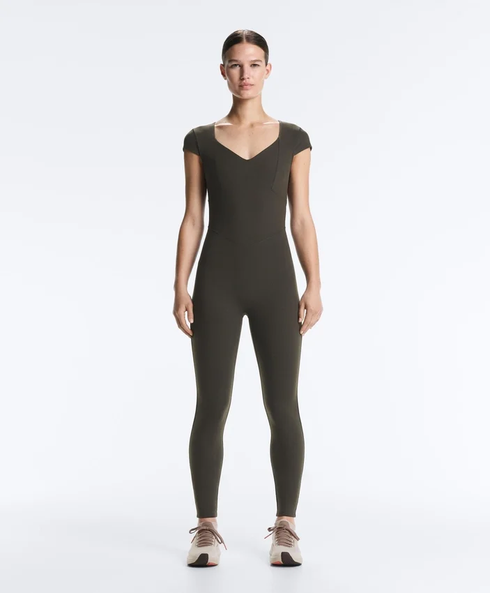 Evermove Short-Sleeve Long Jumpsuit Evermove Short-Sleeve Long Jumpsuit