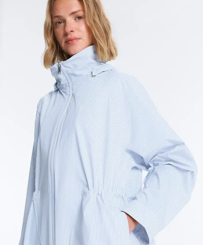 Extra Lightweight 10K Waterproof Striped Jacket Extra Lightweight 10K Waterproof Striped Jacket