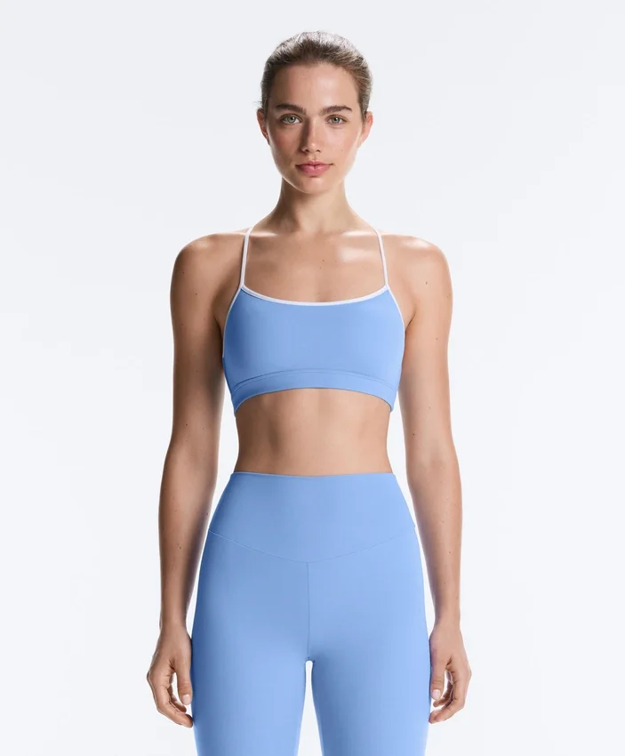 Light-Support Comfortlux Sports Bra with Piping Light-Support Comfortlux Sports Bra with Piping