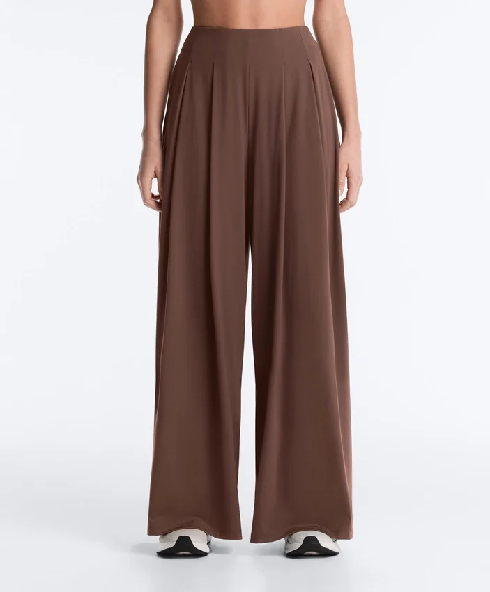 Light Touch Wide-Leg Trousers with Darts Light Touch Wide-Leg Trousers with Darts