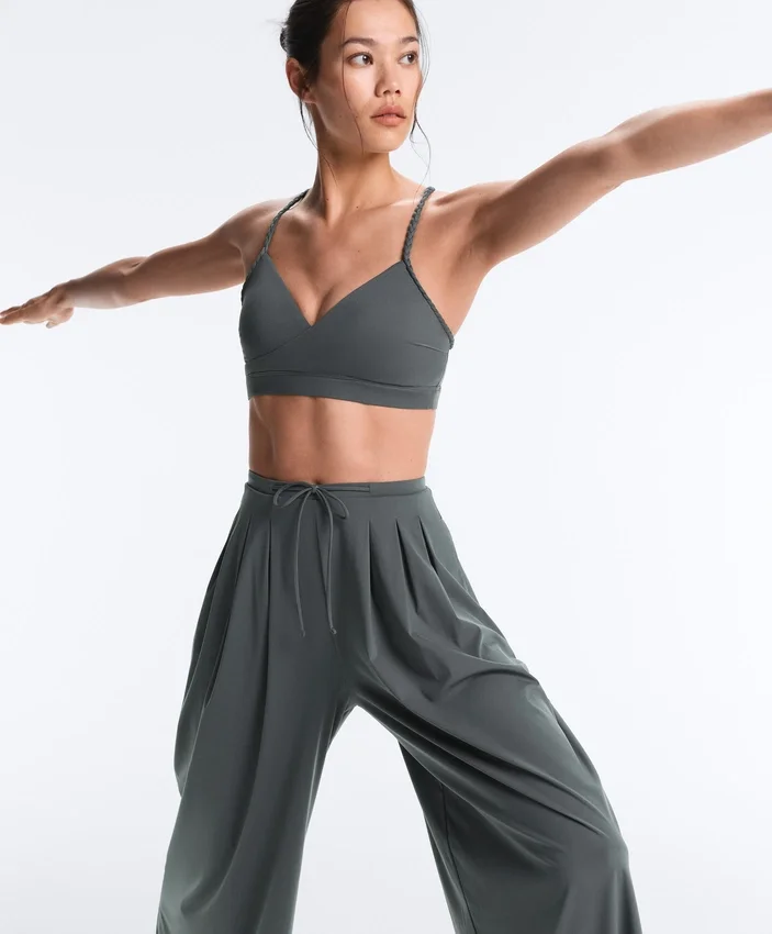 Light Touch Wide-Leg Trousers with Darts Light Touch Wide-Leg Trousers with Darts