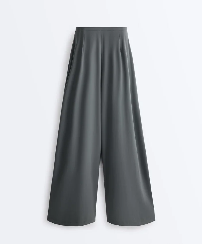Light Touch Wide-Leg Trousers with Darts Light Touch Wide-Leg Trousers with Darts