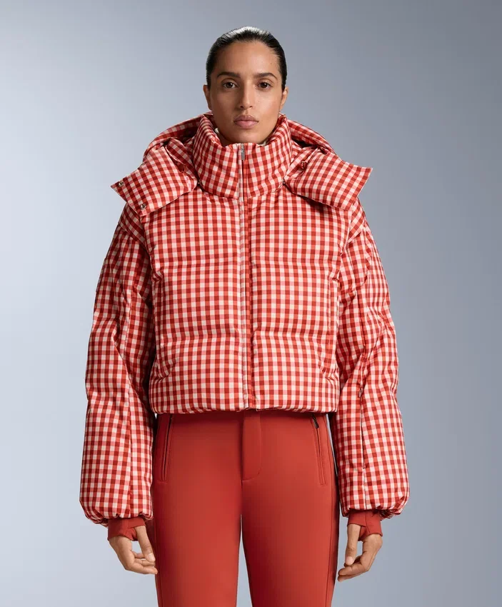 Lightweight 80% Down and 20% Minardi Piume Ski Water-Resistant Short Jacket Lightweight 80% Down and 20% Minardi Piume Ski Water-Resistant Short Jacket