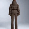 Lightweight Padded Jacket with 80% Down and 20% Minardi Piume Ski Water-Resistant Filling Lightweight Padded Jacket with 80% Down and 20% Minardi Piume Ski Water-Resistant Filling