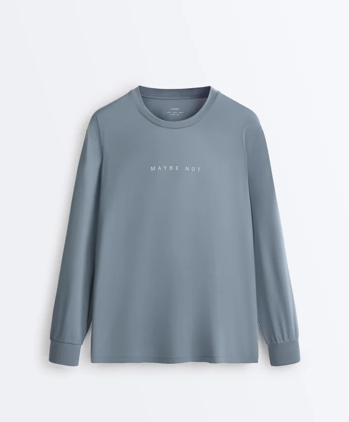Long-Sleeved Technical T-Shirt with Text Long-Sleeved Technical T-Shirt with Text