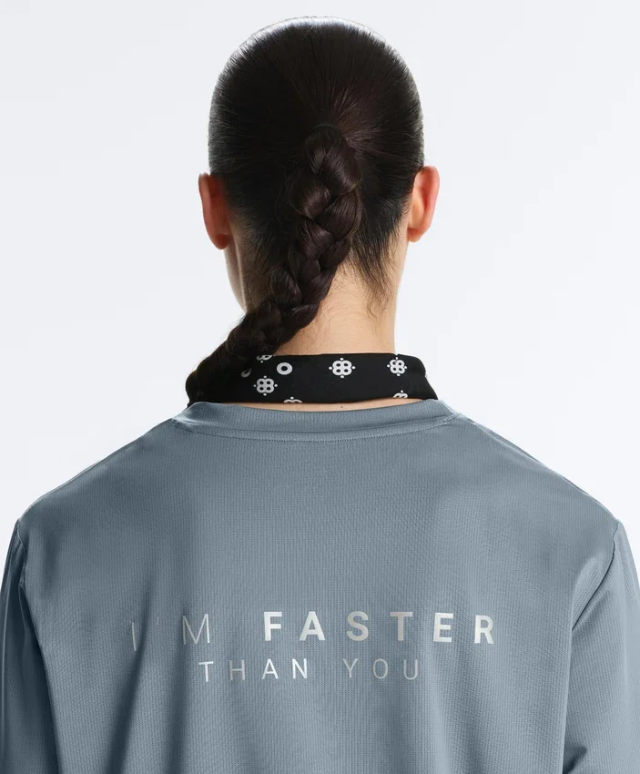 Long-Sleeved Technical T-Shirt with Text Long-Sleeved Technical T-Shirt with Text