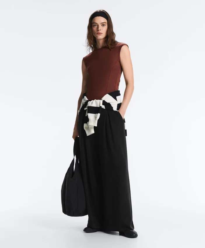 Long Wide-Leg Trousers with Soft Touch Modal and Pleats Long Wide-Leg Trousers with Soft Touch Modal and Pleats