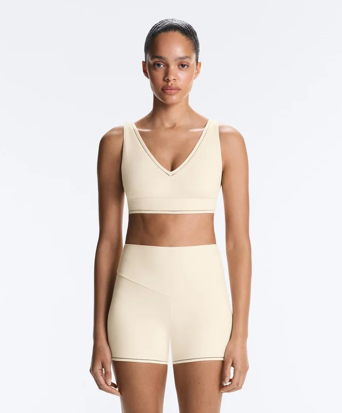 Medium-Support Comfortlux Sports Bra with Hemstitch Medium-Support Comfortlux Sports Bra with Hemstitch
