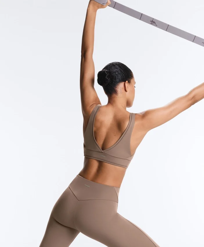 Medium-Support Comfortlux Sports Bra with Hemstitch Medium-Support Comfortlux Sports Bra with Hemstitch