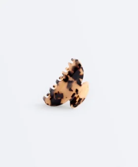 Medium Tortoiseshell Hair Claw